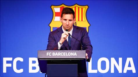Moments After Shedding Tears During Press Conference Barcelona Fans
