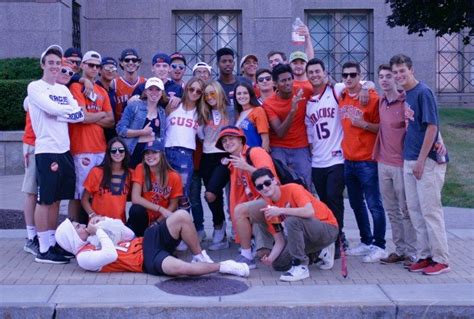 10 Adorable Gameday Outfits At Syracuse University Society19