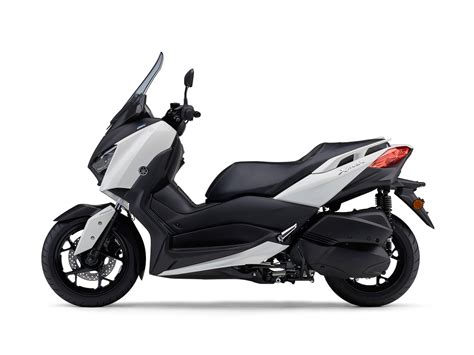 Here is my quick review about yamaha xmax 300 2018 model. 2018 Yamaha XMax 250 now available! RM22,498 - BikesRepublic