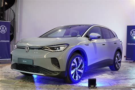 Volkswagen dévoile l ID 4 son premier SUV 100 électrique