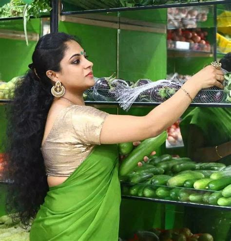 Mallu Tv Serial Actress Asha Aravind In Green Tight Saree And Golden