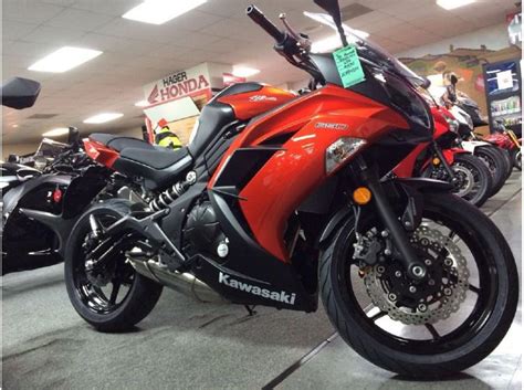 While the 2020 kawasaki ninja 650 continues with the same underpinnings and engine as before, it gets mild cosmetic updates and a new set of tyres. 2014 Kawasaki Ninja 650 ABS - Moto.ZombDrive.COM