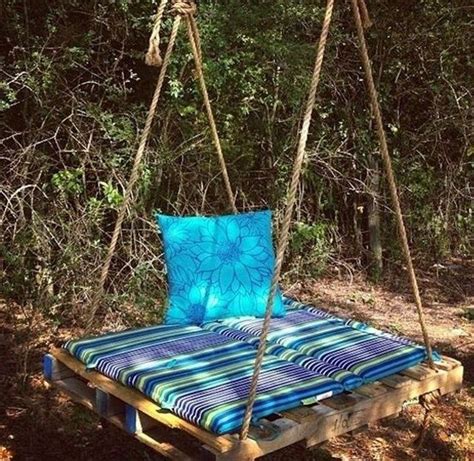 A Perfect Diy Pallet Swing Bed