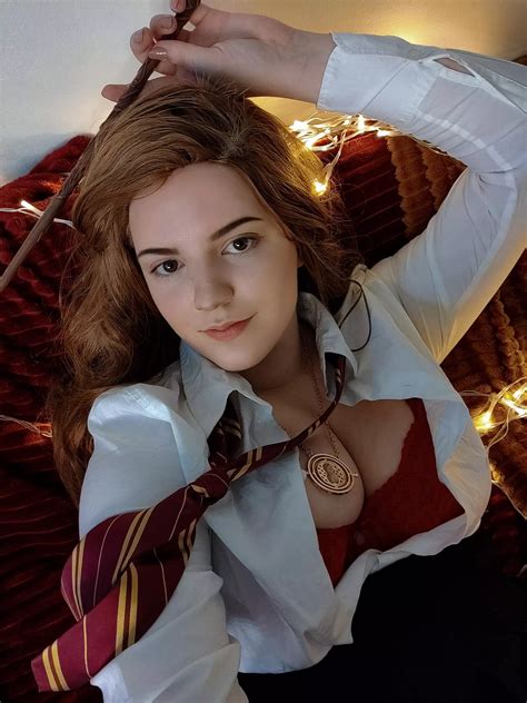 Hermione Granger From Harry Potter By Camilisious Nudes Cosplayboobs