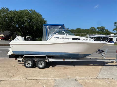 1995 Wellcraft 24 Coastal Walkaround Power New and Used Boats for Sale