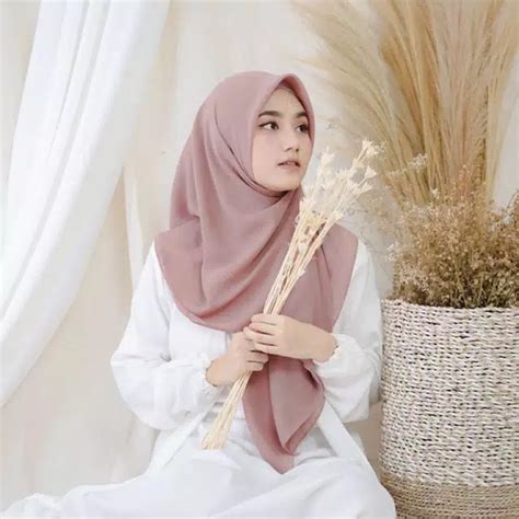 Hijab Segiempat Bella Square Jilbab Polycotton Grosir Kerudung Segi