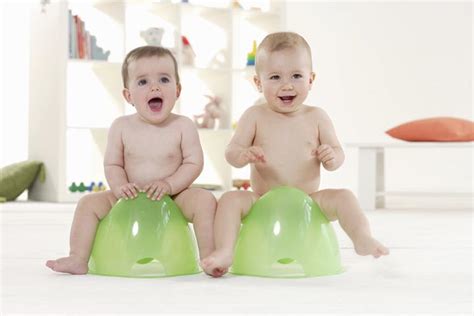 5 Useful Tips On How To Potty Train Twins