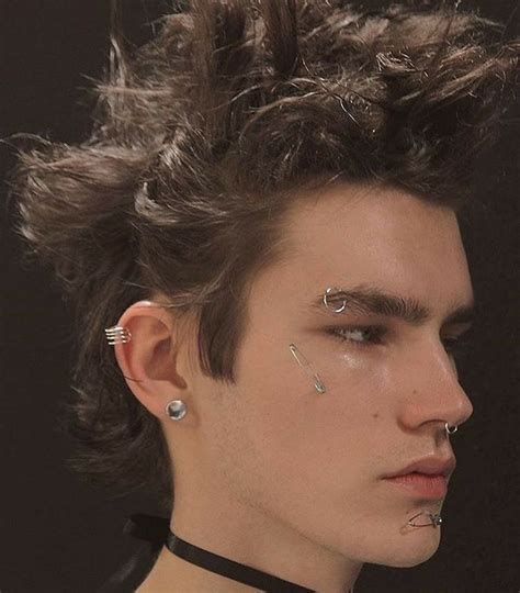 𝖉𝖆𝖓𝖌𝖊𝖑𝖔 Em 2021 Piercing Na Sobrancelha Piercing Estilo Masculino