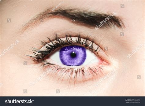 Ultra Violet Eye Concept Demonstrating Color Foto De Stock 771006259