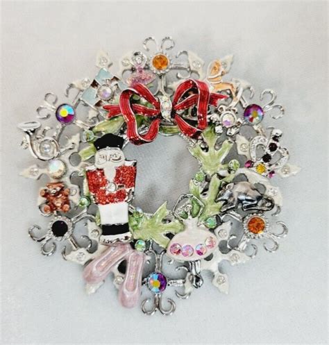 Kirks Folly Christmas Nutcracker Suite Wreath Pinpen Gem