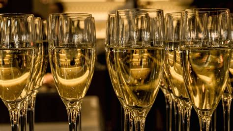 New Years Revelers Take Heed Champagne Really Does Get You Drunk Faster