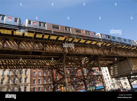 Elevated Subway Train Hi Res Stock Photography And Images Alamy