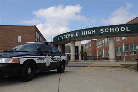 Teen Fatally Stabbed At Fitzgerald High School In Warren