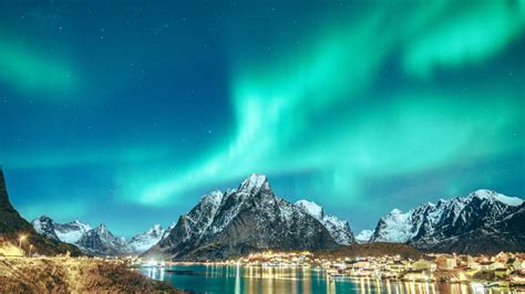 The Northern Lights By Campervan How To See Them In Europe Indie Campers
