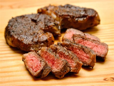 If you're cooking to impress and only a tender, juicy steak will cut it, don't be fooled into spending a fortune. 3 Ways to Cook Steaks in the Oven - wikiHow