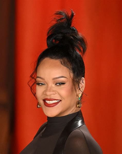 Rihanna Wins The Oscars Fashion Parade With The Most Searched Look