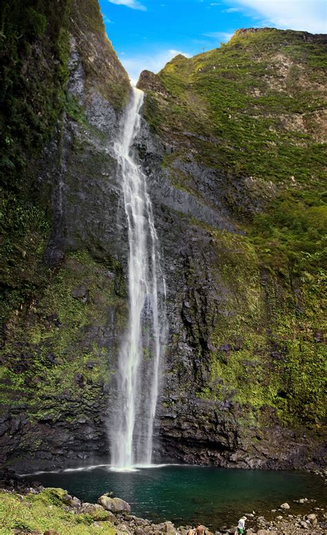 Napali Coast Hike A Local Guide To Hanakapiai Beach And Falls