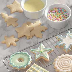 Add a small amount of milk (1 to 2 tablespoons). Confectioners' Sugar Glaze | Recipe | Confectioners sugar ...