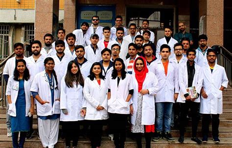 top 10 medical colleges in india based on nirf 2021 ranking