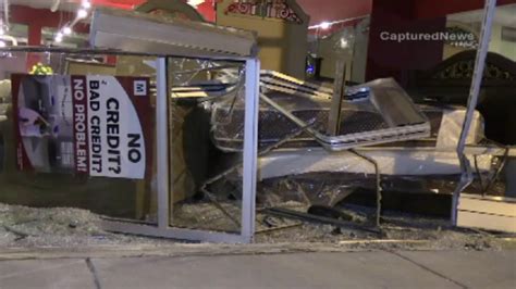 Driver Crashes Into Nw Side Furniture Store Abc7 Chicago