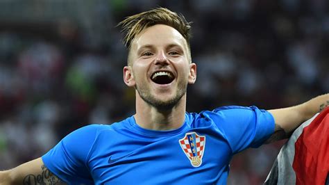 Ivan Rakitic Contract Croatian Star Expecting New Barcelona Deal After Snubbing Psg Sporting