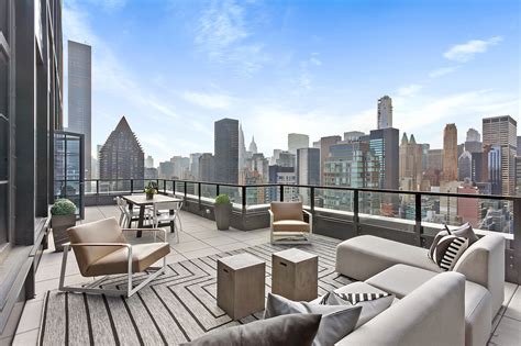 Exploring Luxury In The Heart Of New York