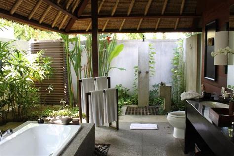 Open Air Bathrooms Apartment Therapy