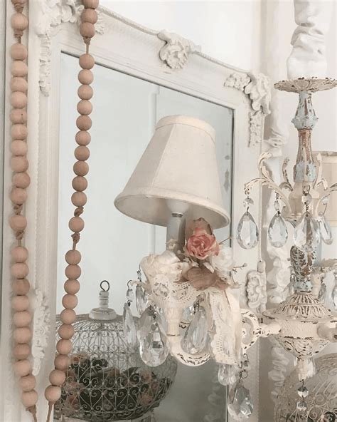 Second-Hand Love: Romantic Shabby Chic Mobile Home | Romantic shabby chic, Shabby chic, Shabby ...