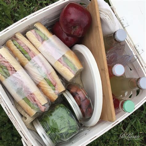 Pack The Perfect Picnic Di Lusso Deli Picnic Foods Perfect Picnic