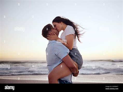 Romantic Couple At Sunset On Outdoor Hi Res Stock Photography And Images Alamy