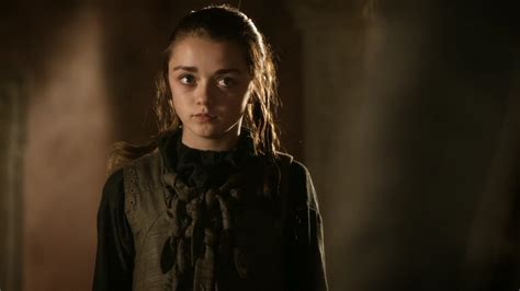 Slideshow Game Of Thrones Arya Stark Over The Seasons