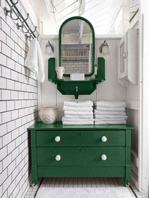 Currently the most popular decorating color, green symbolizes nature. emerald green interiors pinterest - חיפוש ב-Google | Green ...