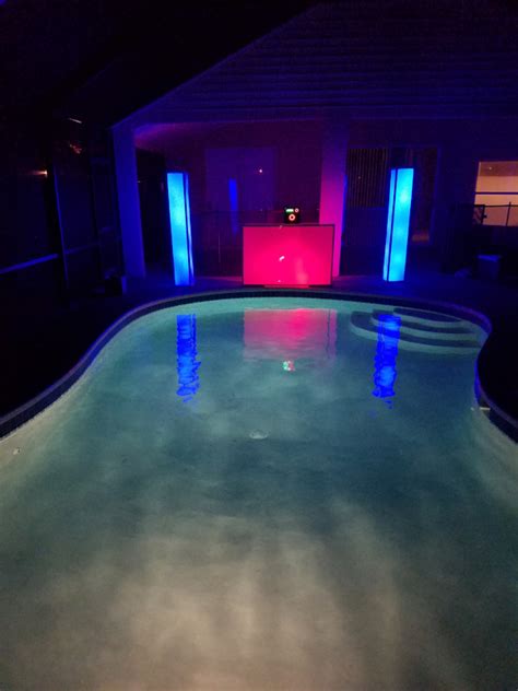 Column classes indicate the number of columns you'd like to use out of the possible 12 per row. 6 Foot Tall Portable Light Up LED Glow Column
