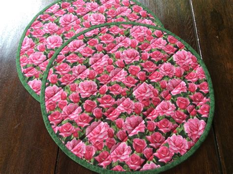 Floral Placemats 2 Round Placemats Pink Rose Placemats Etsy Uk