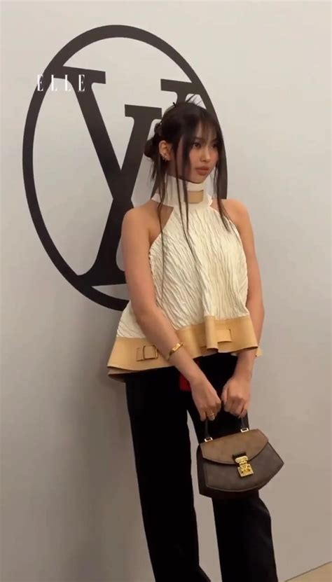 [theqoo] Newjeans Hyein Attending Louis Vuitton S Fashion Show Right Now Thestarstories