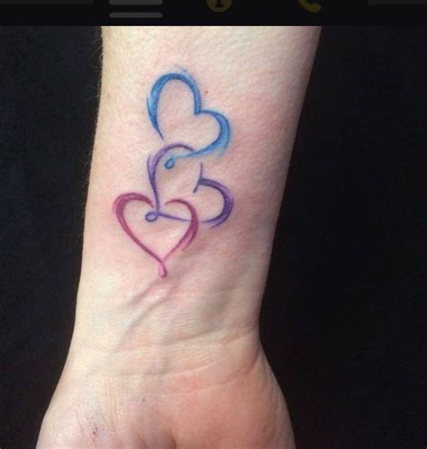 Tattoo Heart Design In 2020 Tattoos For Daughters Finger Tattoos