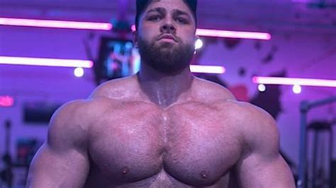 Regan Grimes Utilizes Electric Stimulation Therapy For A Chest And Biceps Workout Barbend