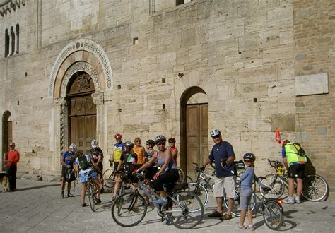 Cycling In The Heart Of Umbria Self Guided Holiday Macs Adventure