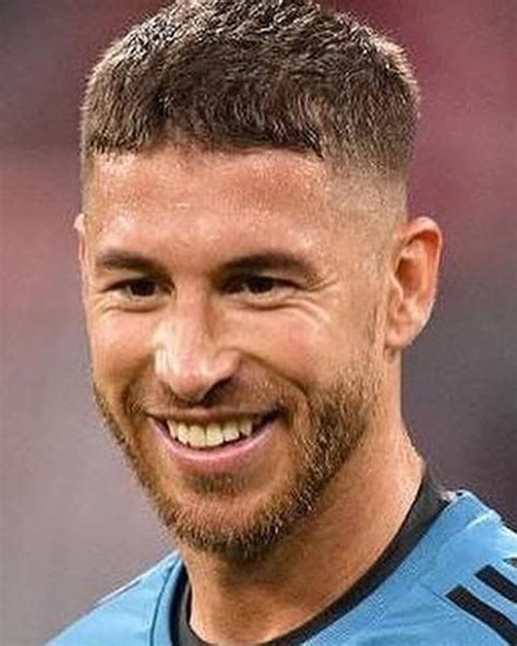 In this iconic sergio ramos hairstyle, he makes a real statement with a bleached blond look. Short Low Fade Short Sergio Ramos Haircut di 2020