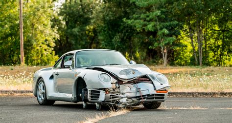 Wrecked Porsche 959 Sells For 467500 At Monterey Auction Ferrari F40