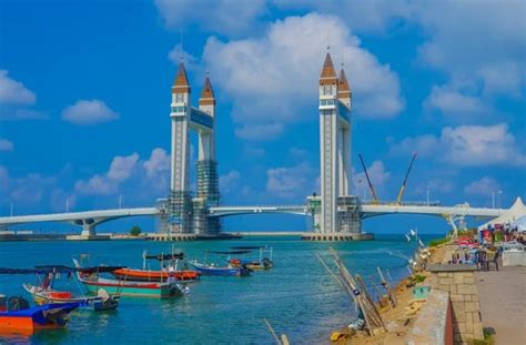 Kuala terengganu is the capital of terengganu which has a 244 km coastline facing the south china sea. Jambatan Angkat Terengganu Mula Dibuka 2 Jun, Boleh ...