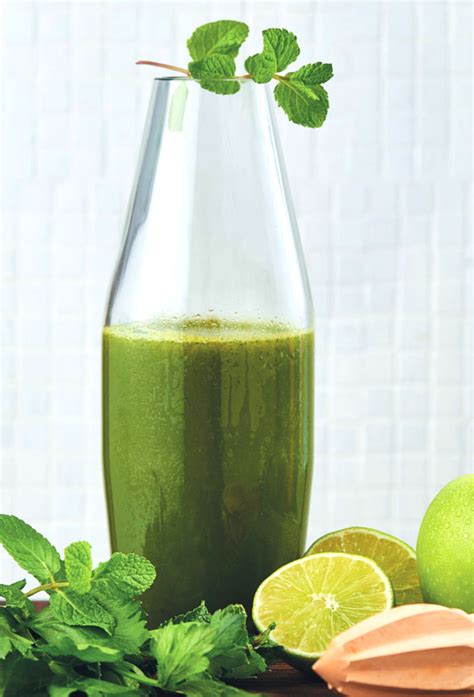 celery kale apple spinach juice ginger lime smoothie shares tweet mail
