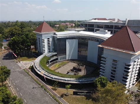 100 Universitas Swasta Terbaik Di Indonesia Homecare24