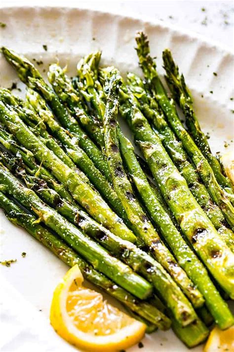 But keep in mind, it is a vitamin that's much easier to come by than lycopene. Easy Grilled Asparagus Topped with Parmesan | How to Grill ...