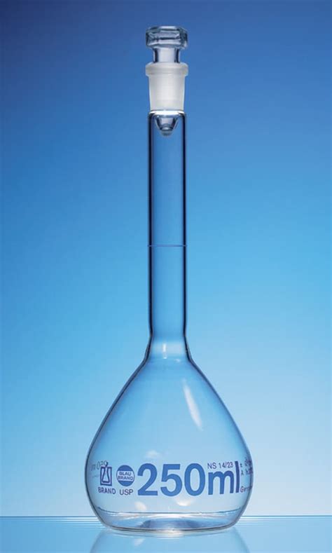 brand™ matraz aforado blaubrand™ de clase a de vidrio borosilicatado de 100 ml capacidad 10 ml