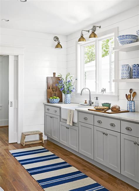 These Rustic Farmhouse Kitchens Will Inspire You To Renovate Immediately