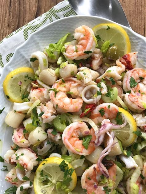 Discover 53 tasty fish dishes perfect for this traditional christmas eve dinner. Italian Christmas Eve Fish Reciepes - How To Cook Italian Feast Of 7 Fish Christmas Eve Dinner ...
