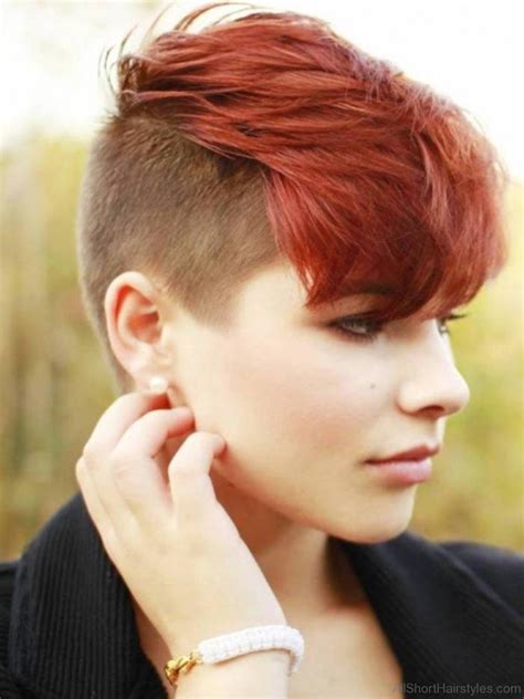 Short hairstyle with shaved temple. 70 Adorable Short Undercut Hairstyle For Girls