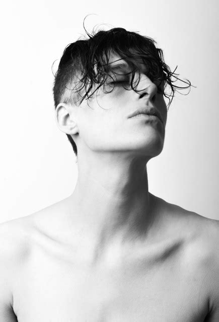 Rain Dove Androgynous Model Is Breaking Down Gender Roles In Fashion The Huffington Post
