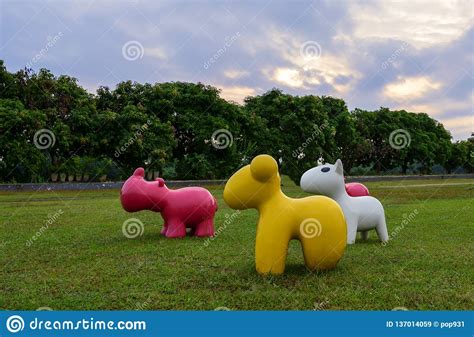 Colorful Animals Statues Editorial Stock Image Image Of Colorful